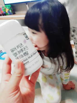 네츄럴굿띵스 퓨어 키즈 멀티비타민 앤 미네랄 30일분 — 4.67점을 준 리뷰어가 2018년 4월 올린 사용 사진