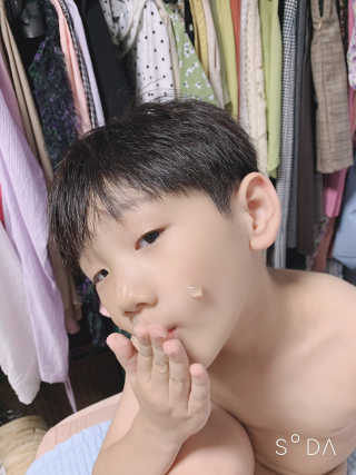 뷰티여우_아토클리닉 [아토클리닉] 아기들이 쓰는 보습, 진정 수딩젤 2개 — 5점을 준 리뷰어가 2019년 7월 올린 사용 사진