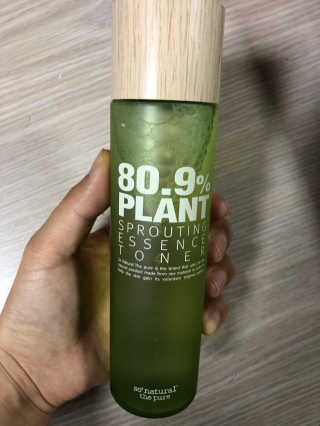 쏘내추럴 80.9 플랜트 스프라우팅 에센스 토너 — 4.17점을 준 리뷰어가 2018년 4월 올린 사용 사진