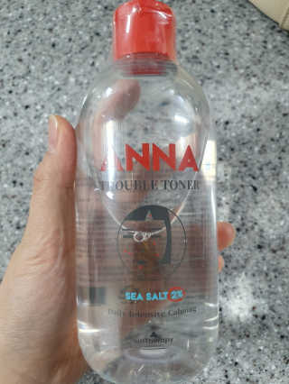 솔테라피 안나 트러블 토너 300ml — 4.5점을 준 리뷰어가 2019년 5월 올린 사용 사진