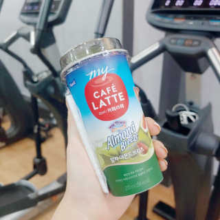 마이카페라떼 말차 아몬드브리즈 7개입 — 4.5점을 준 리뷰어가 2019년 11월 올린 사용 사진