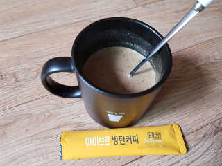 한국맥널티 아이브루 방탄커피 — 5점을 준 리뷰어가 2019년 8월 올린 사용 사진