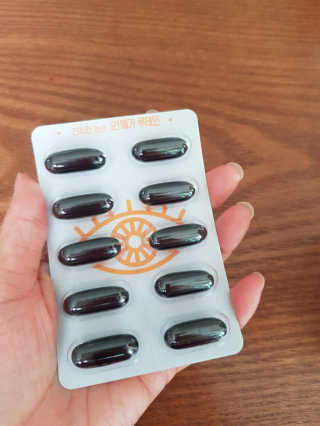 네츄럴굿띵스 오!메가루테인 60일분 — 5점을 준 리뷰어가 2019년 8월 올린 사용 사진