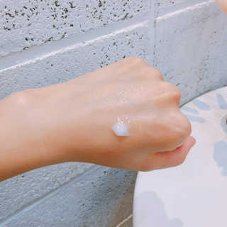 포렌코즈 아쿠아 커넥션 크림 — 5점을 준 리뷰어가 2017년 8월 올린 사용 사진