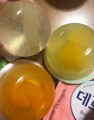 데르뜨 떠먹는 과일 3종, 짜먹는 과일 2종 총 10개 체험 — 5점을 준 리뷰어가 2020년 3월 올린 사용 사진