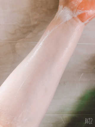 맨즈스킨 바디플레이어 약산성 퍼퓸 바디워시 — 5점을 준 리뷰어가 2019년 8월 올린 사용 사진