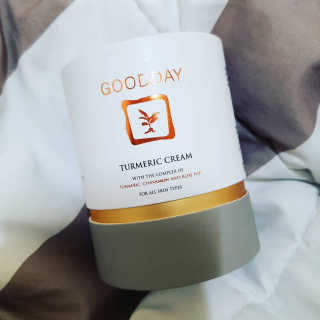 GoodDay Skincare GoodDay 강황크림 50g — 5점을 준 리뷰어가 2020년 1월 올린 사용 사진