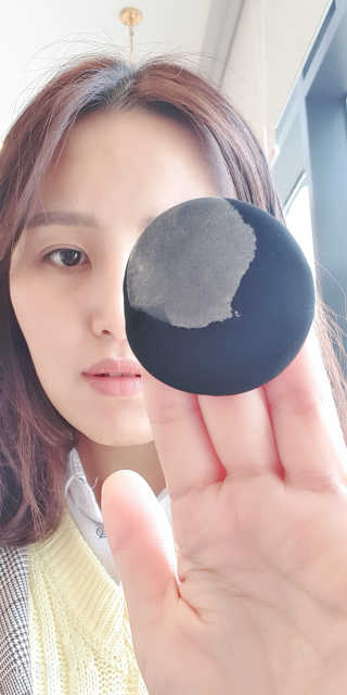 리하셀 아우라 쿠션 팩트 21호,23호 SPF50+ PA++++ — 5점을 준 리뷰어가 2019년 10월 올린 사용 사진