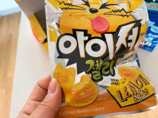 아이셔젤리 레몬맛, 아이셔젤리 블루에이드맛 — 5점을 준 리뷰어가 2019년 3월 올린 사용 사진