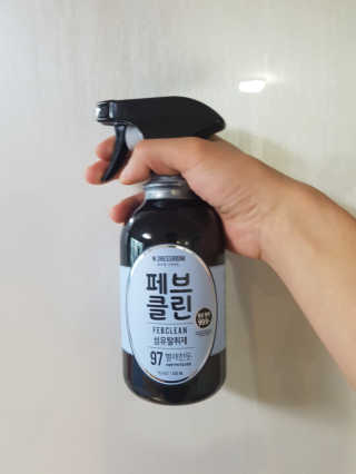 더블유드레스룸 페브클린 500ml — 4.67점을 준 리뷰어가 2018년 11월 올린 사용 사진