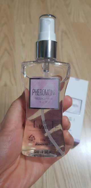 레드컨테이너 페로몬향 퍼퓸 바디미스트 80ml — 4점을 준 리뷰어가 2020년 3월 올린 사용 사진
