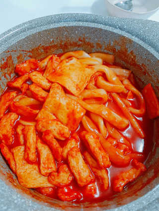 두번째 국떡 국가대표 떡볶이 1팩 + 영미칩 2봉 증정 — 5점을 준 리뷰어가 2019년 2월 올린 사용 사진
