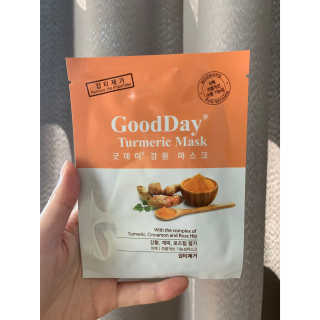 GoodDay Skincare GoodDay 강황 마스크 — 5점을 준 리뷰어가 2020년 3월 올린 사용 사진
