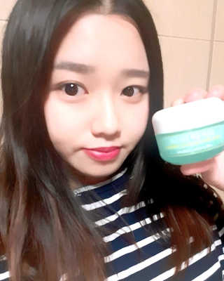 킴앤추 (KIM&CHOO) 아웃오브서울 트루 리바이탈라이징 크림 — 3.67점을 준 리뷰어가 2018년 5월 올린 사용 사진