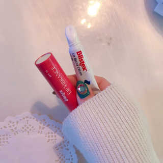 블리스텍스 립 릴리프 크림 립밤, 립 바이브런스 립밤 — 5점을 준 리뷰어가 2018년 11월 올린 사용 사진