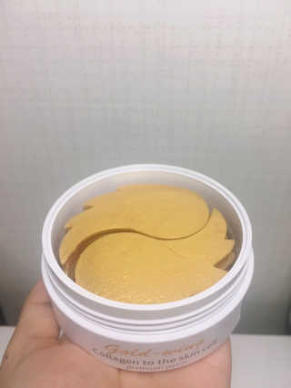 푸츄푸츄 Real repair skin cell premium patch — 5점을 준 리뷰어가 2018년 10월 올린 사용 사진