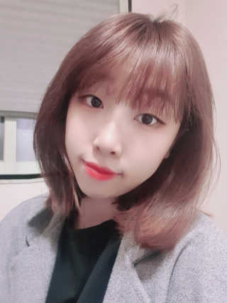 [블랙루즈] 에어 핏 벨벳 틴트5 1+1 — 5점을 준 리뷰어가 2019년 11월 올린 사용 사진