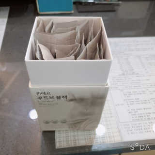 [하우투잇] 뤼에르 쿠르브 블랙 10ml x 30포 총 300ml — 5점을 준 리뷰어가 2020년 3월 올린 사용 사진