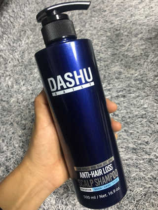 다슈코리아 다슈 데일리 한방 두피 골드 샴푸 500ml — 4.83점을 준 리뷰어가 2017년 12월 올린 사용 사진
