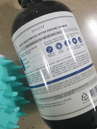 달리프 베러 퍼퓸 샴푸 1000ml 레이니데이 or 일랑로즈 — 5점을 준 리뷰어가 2020년 1월 올린 사용 사진