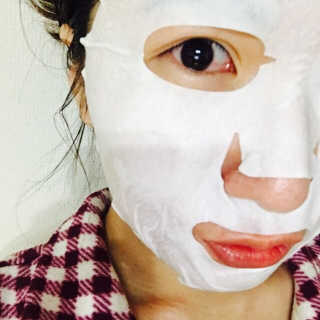 더메이런 마이크로 파이버 화이트 클리닉 마스크 — 4점을 준 리뷰어가 2017년 2월 올린 사용 사진