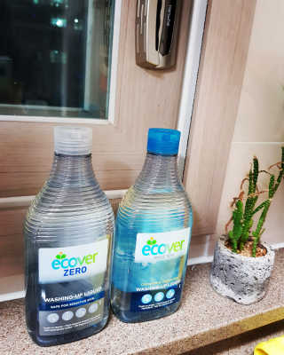 에코버 친환경 주방세제 450ml 무향+카모마일향 — 5점을 준 리뷰어가 2018년 12월 올린 사용 사진
