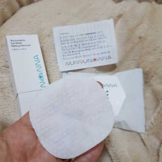 눈누난나 아이 릴리프 메이크업 리무버 + 클렌징 패드 — 5점을 준 리뷰어가 2019년 11월 올린 사용 사진