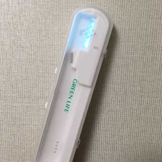 네온마켓 청정일기 휴대용 칫솔살균기 — 5점을 준 리뷰어가 2019년 3월 올린 사용 사진