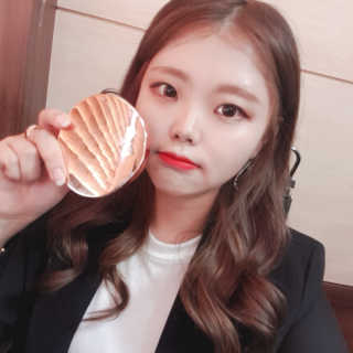 [라보드더마펌] 듀얼 콜라제닉 쿠션 — 5점을 준 리뷰어가 2019년 9월 올린 사용 사진