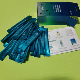 오지아이 워터 밤 모이스처 슬리핑 팩 4ml X 20pcs — 5점을 준 리뷰어가 2020년 2월 올린 사용 사진