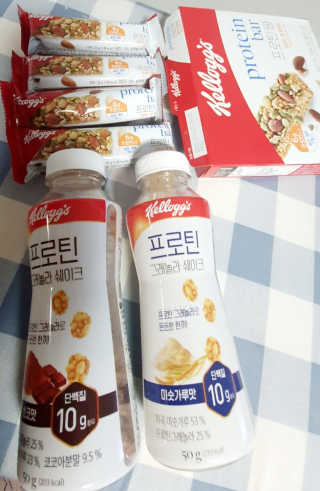 켈로그 프로틴바 멀티팩+프로틴 그래놀라 쉐이크 2종 — 5점을 준 리뷰어가 2020년 1월 올린 사용 사진
