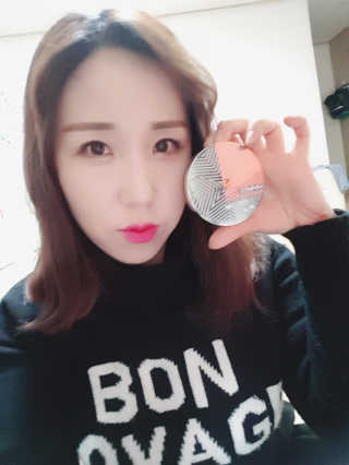 셀레뷰 스타 시크릿 쿠션 — 4.17점을 준 리뷰어가 2018년 2월 올린 사용 사진