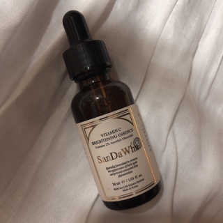[스킨큐어] 산다화 비타민C 화이트닝 에센스 30ml — 5점을 준 리뷰어가 2019년 7월 올린 사용 사진