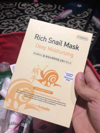 마더메이드 마더 메이드 딥 모이스춰 라이징 리치 스 네일 마스크 10PC — 5점을 준 리뷰어가 2019년 5월 올린 사용 사진