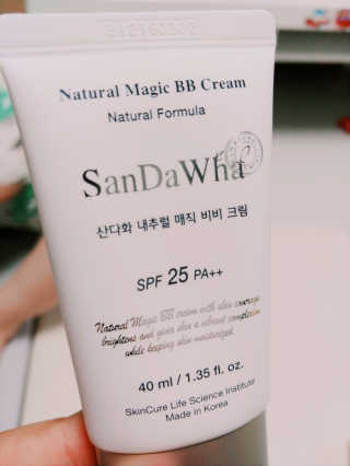 [스킨큐어] 산다화 내추럴 매직 비비 크림 — 4.5점을 준 리뷰어가 2019년 6월 올린 사용 사진