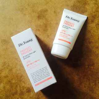 닥터영 유브이 컷 앤 울트라 라이트 썬크림 SPF50+ PA++ 50ml — 4점을 준 리뷰어가 2016년 7월 올린 사용 사진