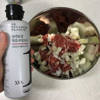 요요랩 요리요정 NO.1 볶음조림소스 420ml — 5점을 준 리뷰어가 2019년 10월 올린 사용 사진