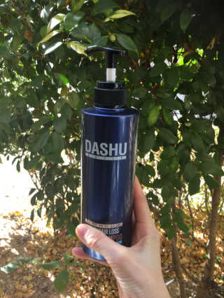 다슈코리아 다슈 데일리 한방 두피 골드 샴푸 500ml — 5점을 준 리뷰어가 2017년 11월 올린 사용 사진