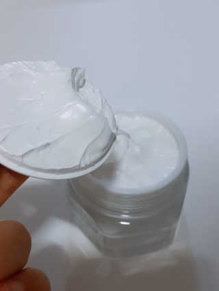 파시스 올인원 진주 화이트닝 크림 100ml — 2점을 준 리뷰어가 2019년 5월 올린 사용 사진