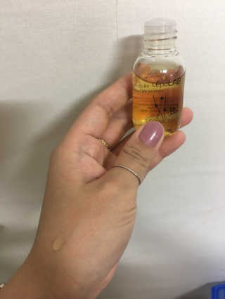 세포랩 바이오제닉 에센스 30ml 특별팩 — 4점을 준 리뷰어가 2018년 5월 올린 사용 사진