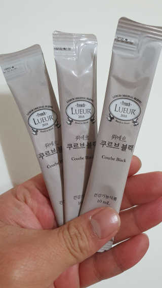 [하우투잇] 뤼에르 쿠르브 블랙 10ml x 30포 총 300ml — 3점을 준 리뷰어가 2020년 3월 올린 사용 사진