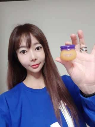 [후르디아] 꿀과즙 보습 립밤_블루베리/석류 3개 세트 — 5점을 준 리뷰어가 2020년 2월 올린 사용 사진