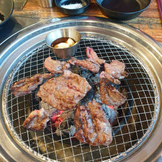 [화로365 염창역점] 수제왕갈비 2인분 — 5점을 준 리뷰어가 2020년 3월 올린 사용 사진