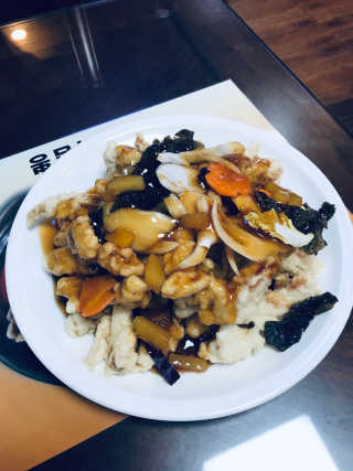 해안반점_암사동 [해안반점] 탕수육 小 +항아리짬뽕 또는 우삼겹짬뽕 — 4.5점을 준 리뷰어가 2018년 11월 올린 사용 사진