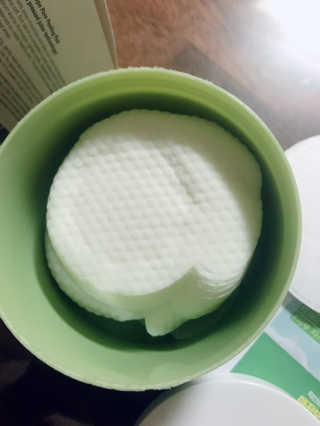 [후르디아] 약산성  모공 필링 패드(70매) — 5점을 준 리뷰어가 2019년 8월 올린 사용 사진
