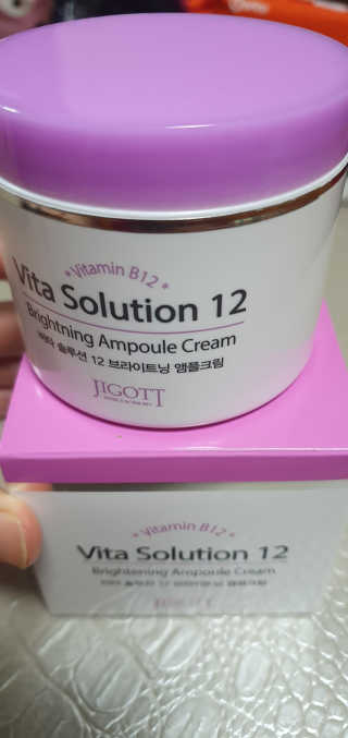 지고트 비타솔루션12 브라이트닝 앰플 크림 100ml — 5점을 준 리뷰어가 2019년 8월 올린 사용 사진