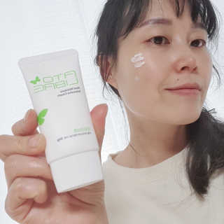 비바팜 아토리브레 리얼 모이스처 인텐시브 크림 — 5점을 준 리뷰어가 2020년 3월 올린 사용 사진