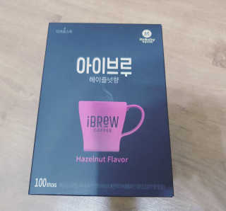 한국맥널티 아이브루 헤이즐넛향 100T — 5점을 준 리뷰어가 2019년 10월 올린 사용 사진