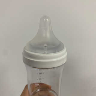 엄마의 바램을 담은 프리미엄 감성젖병 오유위시 90ml — 3점을 준 리뷰어가 2020년 3월 올린 사용 사진