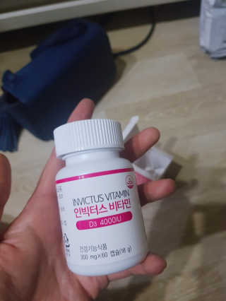 라플레 고함량 인빅터스 비타민D3 4000IU — 5점을 준 리뷰어가 2019년 10월 올린 사용 사진